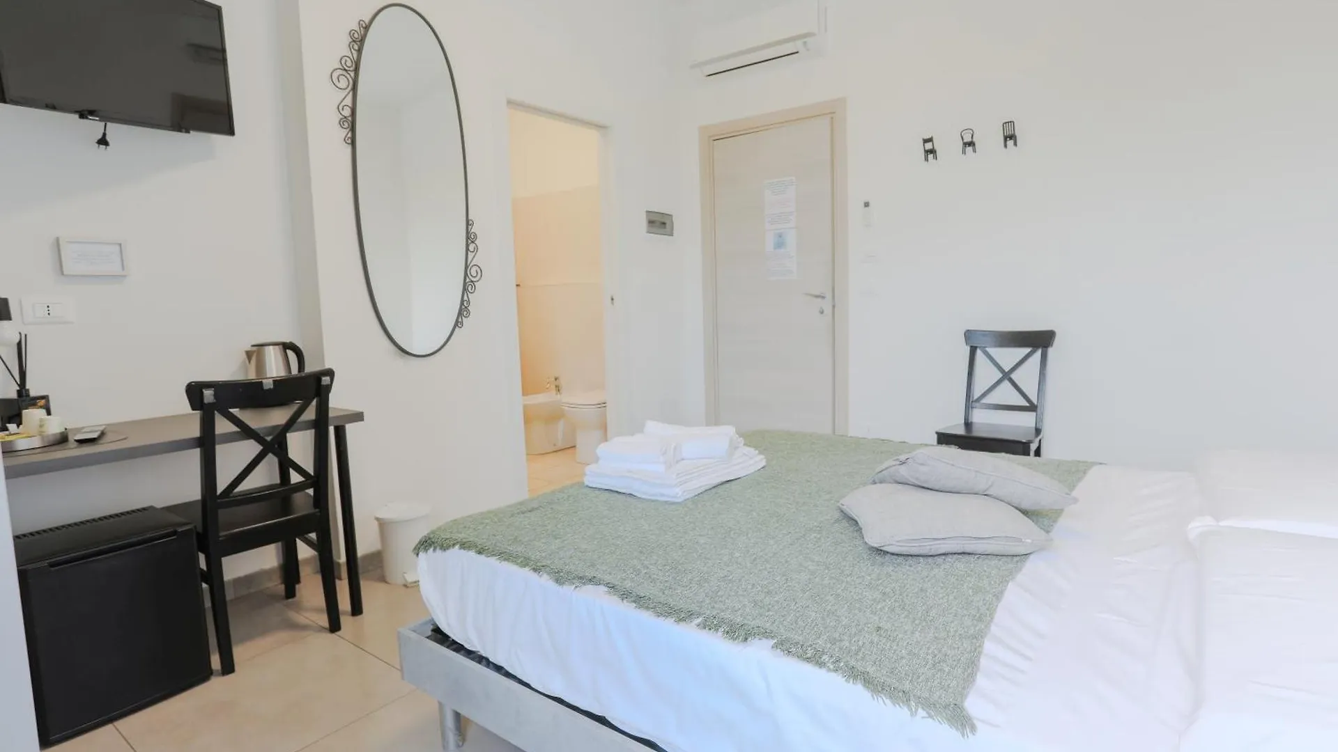 Holabologna Luxury Rooms And Flats Bolonia