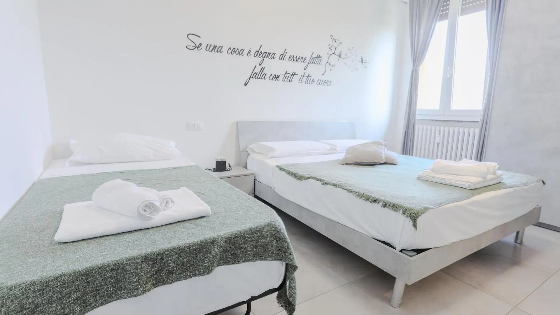 Holabologna Luxury Rooms And Flats 3*, Bolonia
