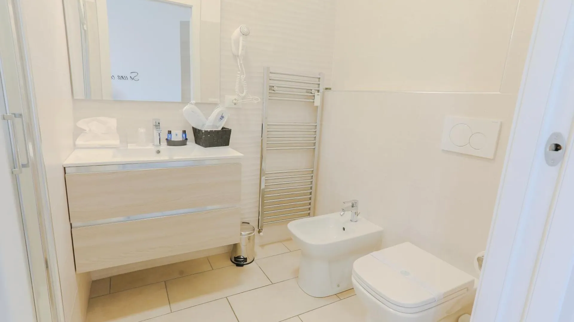 Holabologna Luxury Rooms And Flats Pensjonat