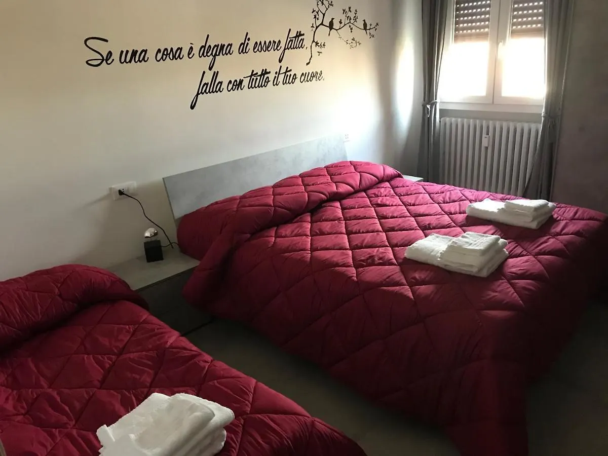 Holabologna Luxury Rooms And Flats Włochy